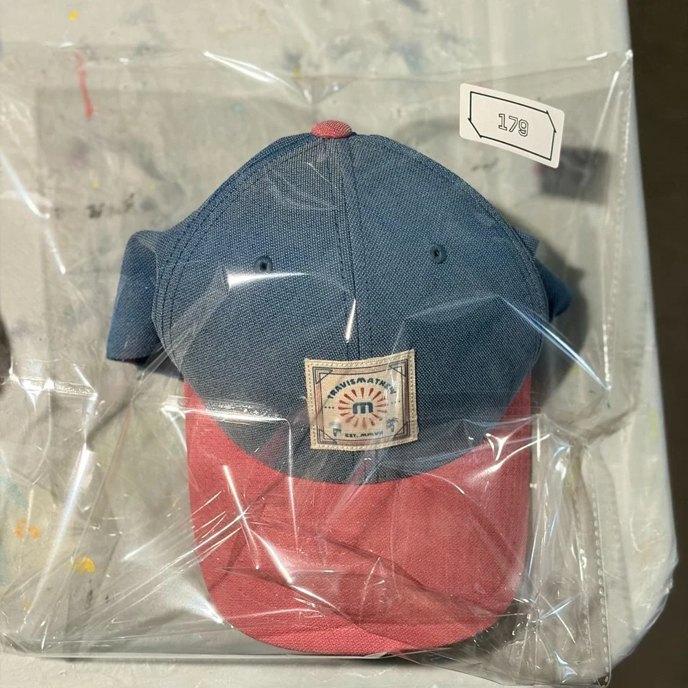 TravisMathew Flexfit 110 Desert Days Snapback Golf Hat Mens Blue Pink Cotton